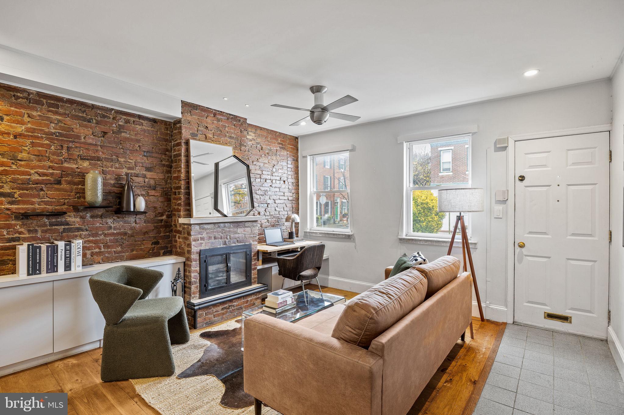 526 South LeCount Street Philadelphia, PA 19146 - Photo 5 of 51