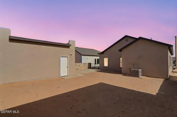 $257,950 | 13147 Emerald Hls Avenue, Horizon City, TX 79928