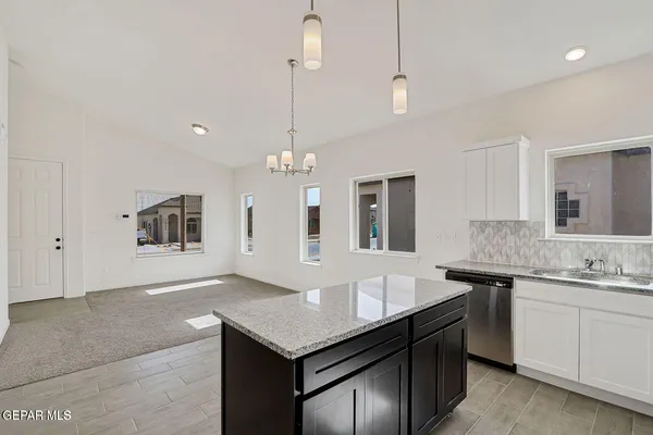 $257,950 | 13147 Emerald Hls Avenue, Horizon City, TX 79928