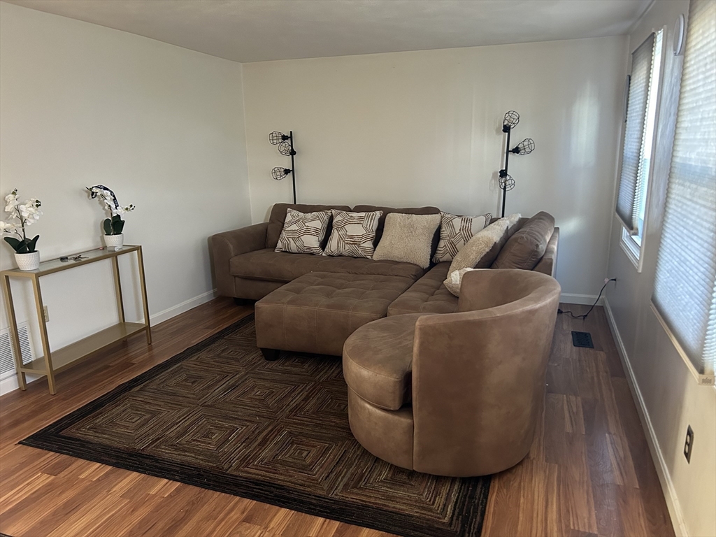 810 Lawrence Street, Unit C Lowell, MA 01852 - Photo 13 of 20