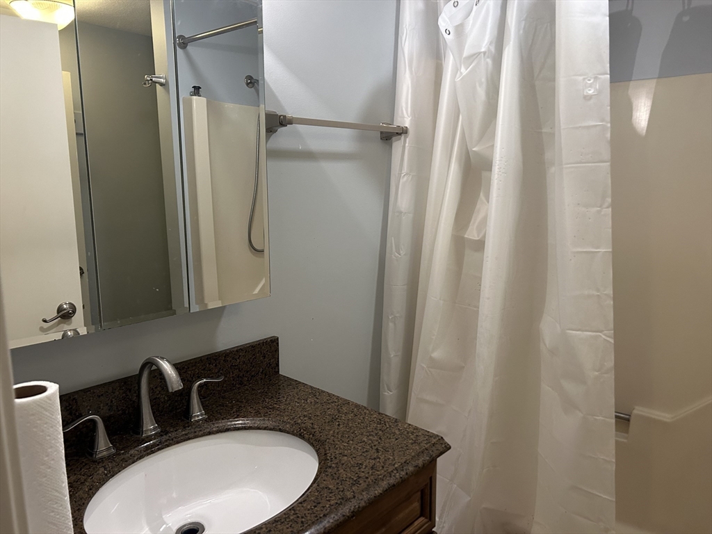 810 Lawrence Street, Unit C Lowell, MA 01852 - Photo 19 of 20