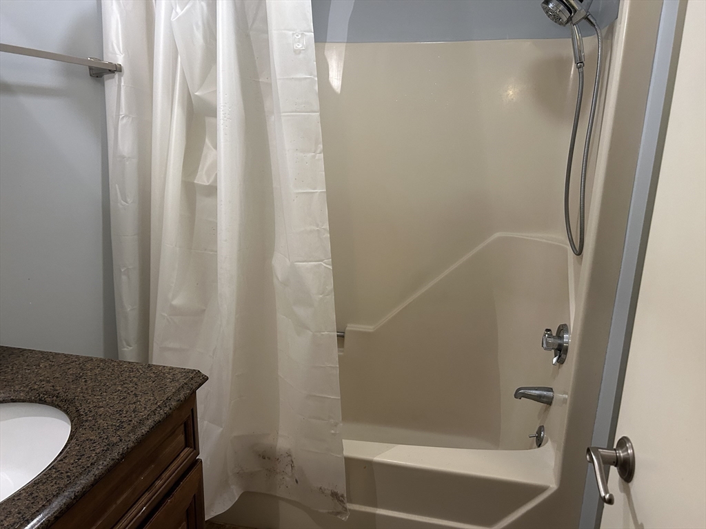 810 Lawrence Street, Unit C Lowell, MA 01852 - Photo 20 of 20