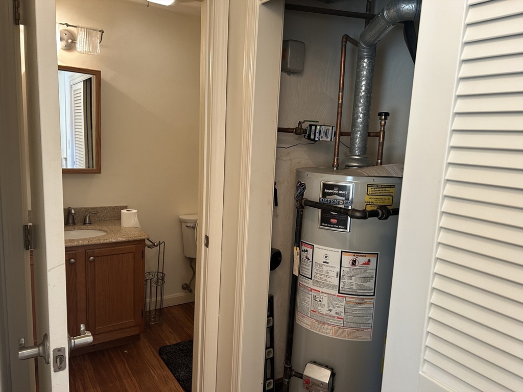 810 Lawrence Street, Unit C Lowell, MA 01852 - Photo 6 of 20