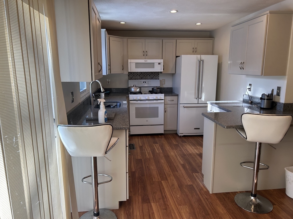 810 Lawrence Street, Unit C Lowell, MA 01852 - Photo 10 of 20