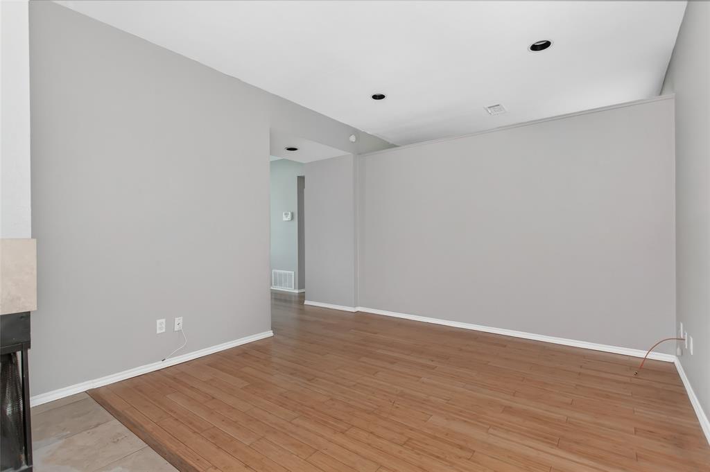 2002 North Fitzhugh Avenue, Unit 2 Dallas, TX 75204 - Photo 15 of 29 a view of an empty room
