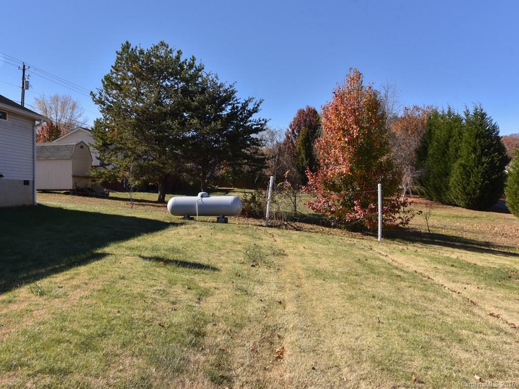 324 Justice Ridge Road Candler, NC 28715 - Photo 17 of 20 Gallery Image 17