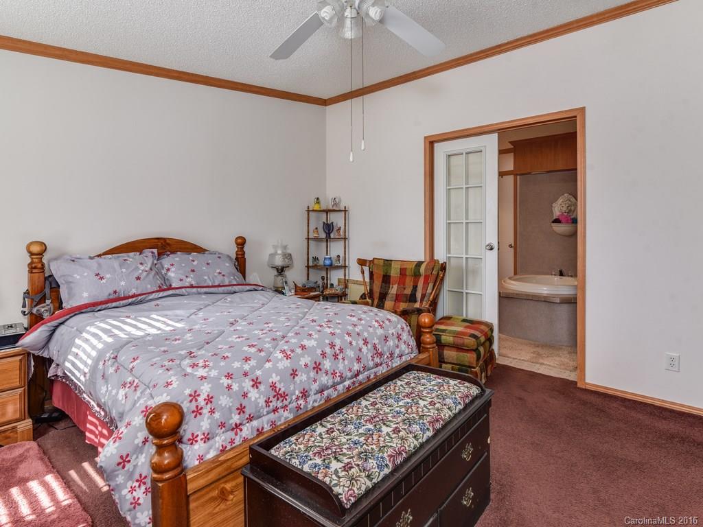 324 Justice Ridge Road Candler, NC 28715 - Photo 10 of 20 Gallery Image 10