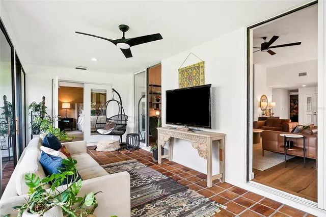 $599,000 | 5656 Pipers Waite, Unit 34, Sarasota, FL 34235