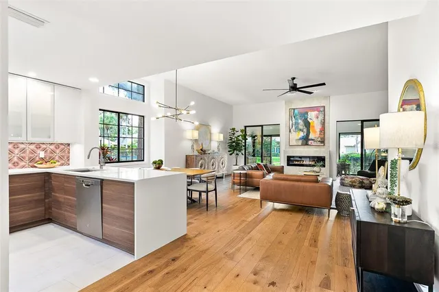 $599,000 | 5656 Pipers Waite, Unit 34, Sarasota, FL 34235