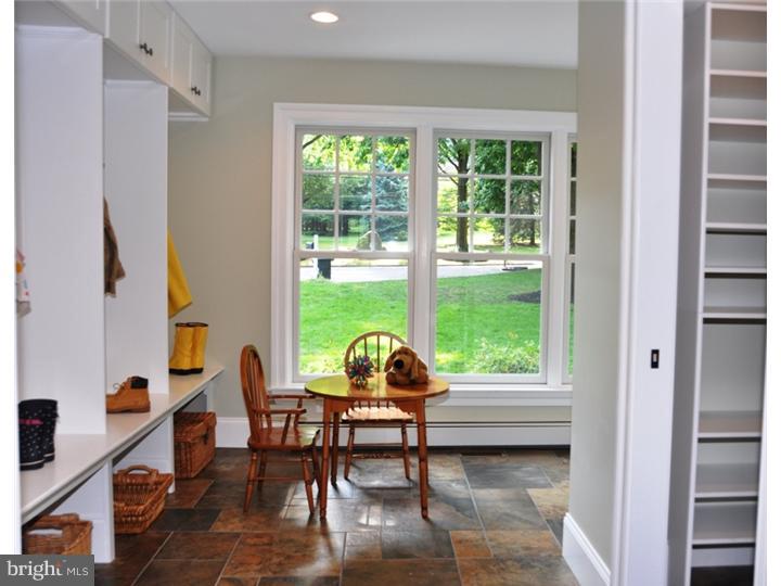 517 Watch Hill Road Villanova, PA 19085 - Photo 6 of 25 Mud Room