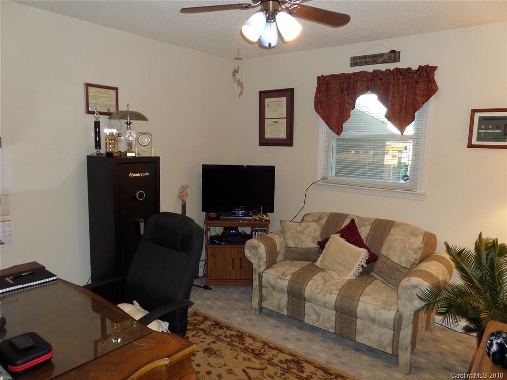 338 Helmstetler Road, Unit 4 Lexington, NC 27295 - Photo 22 of 25