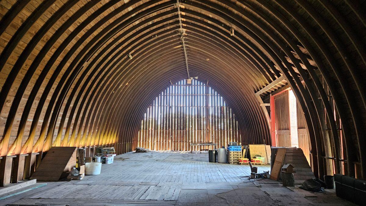 W5090 Navan Road Watertown, WI 53094 - Photo 7 of 52 Barn Hayloft
