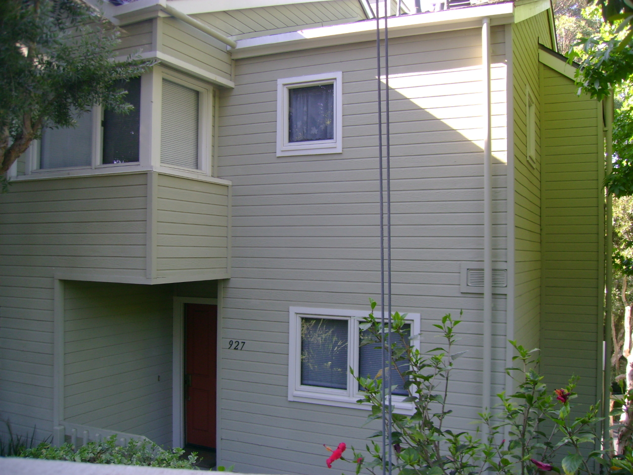927 Weldon Road Santa Barbara, CA 93109 - Photo 3 of 4 Front of Unit-3