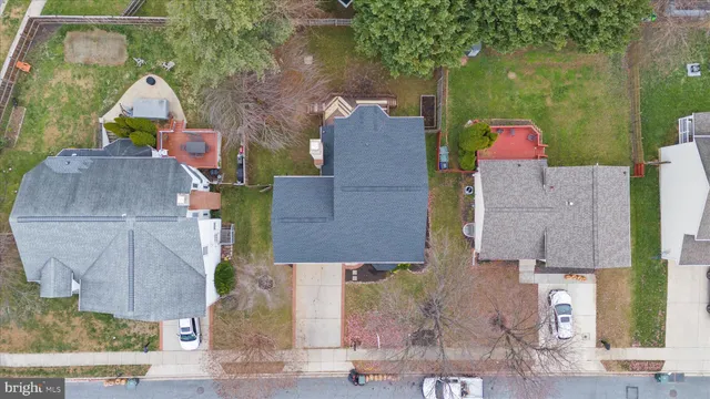 $530,000 | 203 Lake Coventry Drive, Frederick, MD 21702