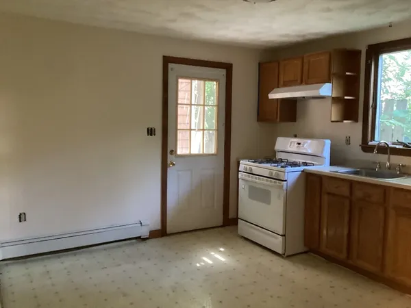 $3,000 | 490 Cambridge Street, Unit 1, Cambridge, MA 02141