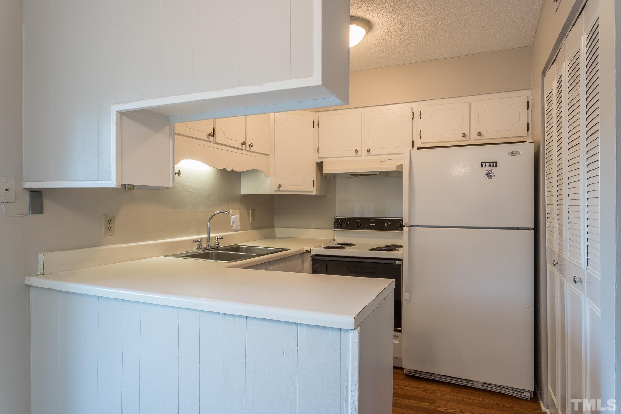 5602 Falls Of Neuse Road, Unit D Raleigh, NC 27609 - Photo 12 of 29 Gallery Image 12