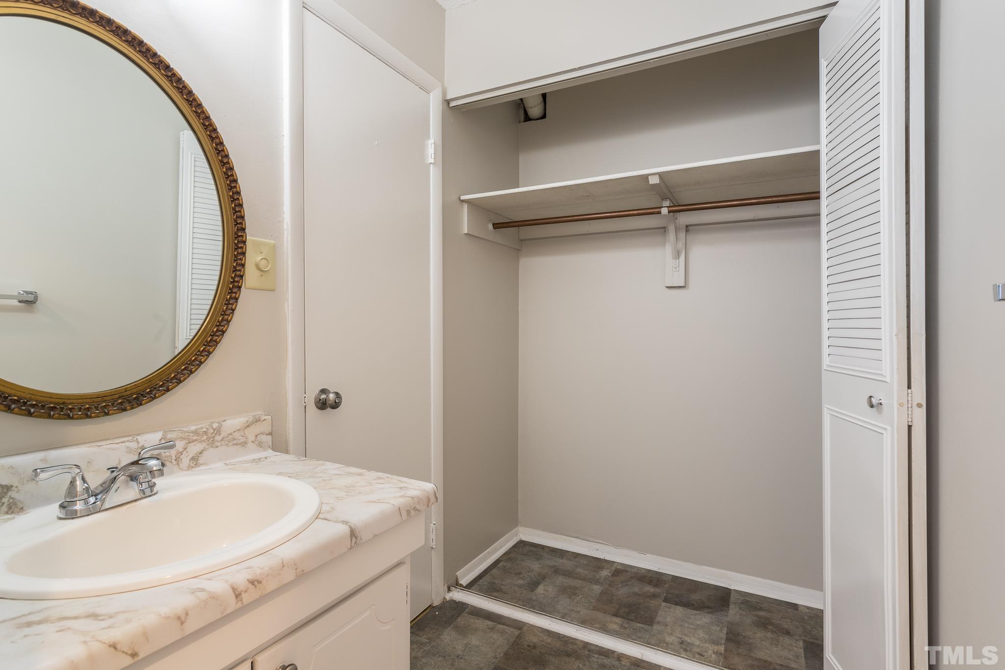 5602 Falls Of Neuse Road, Unit D Raleigh, NC 27609 - Photo 22 of 29 Gallery Image 22