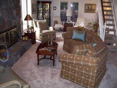 2341 Rosenkranz Road Tieton, WA 98947 - Photo 8 of 23 a living room with furniture and a rug