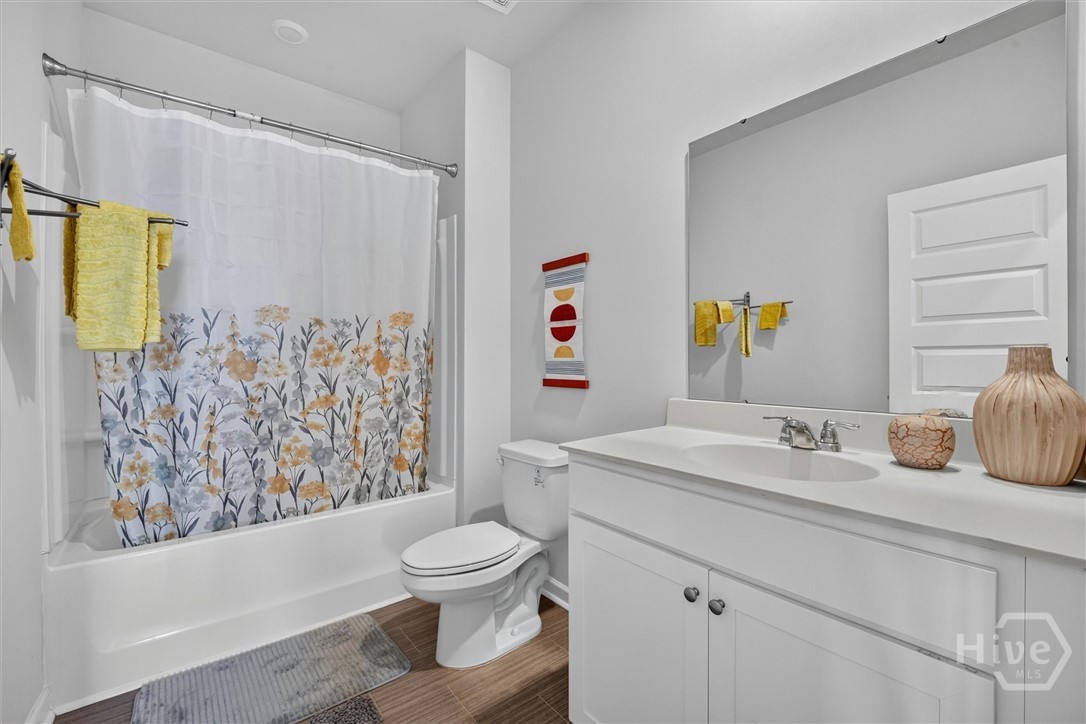 291 Lillian Street Rincon, GA 31326 - Photo 29 of 34 Hall Bathroom