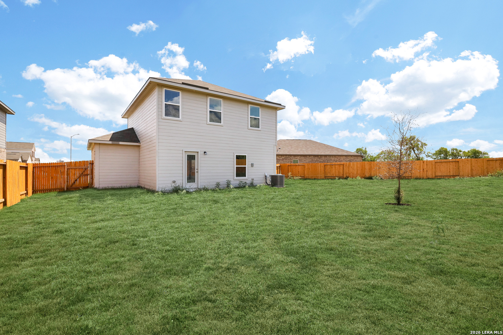 6403 Warhol Cape Converse, TX 78109 - Photo 28 of 29 a view of a backyard with large trees