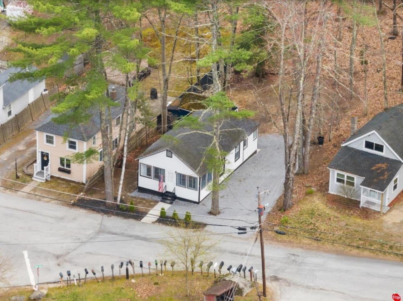 70 Broadway Amherst, NH 03031 - Photo 3 of 16