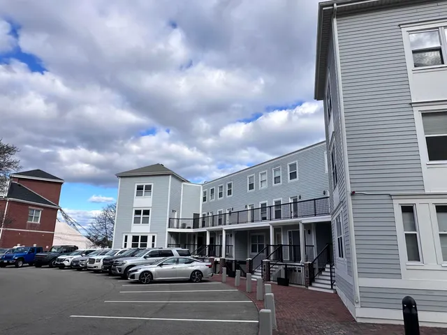 $5,000 | 33 Deer Street, Unit 514, Portsmouth, NH 03801