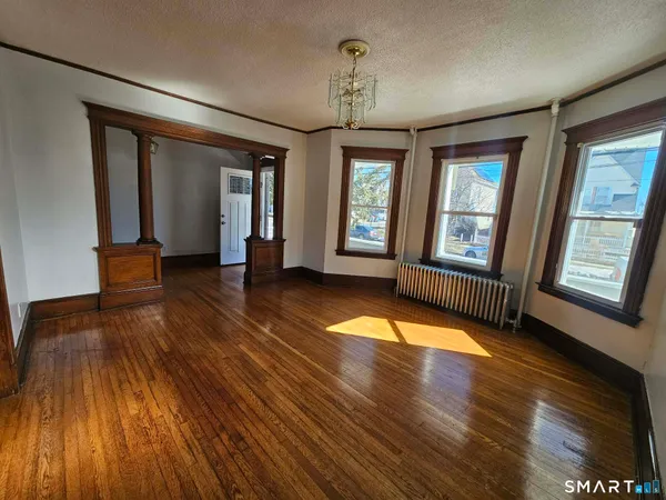 $1,700 | 103 Campfield Avenue, Hartford, CT 06114