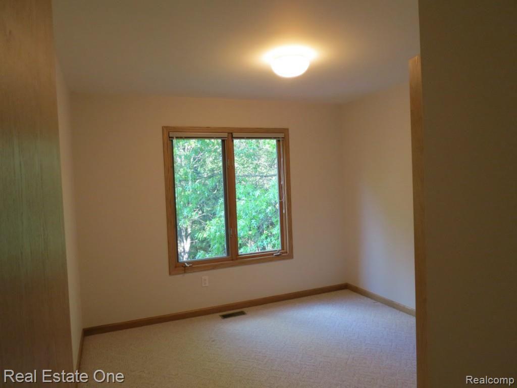 7091 Gawley Road Pinckney, MI 48169 - Photo 32 of 55 IMG_3768.jpg
