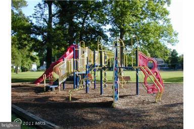 4605 Drexel Road College Park, MD 20740 - Photo 4 of 6 Community