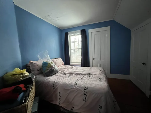 $250,000 | 120 South Main Street, Newport, NH 03773