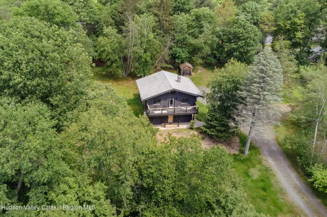 $635,000 | 47 Cherokee Drive, Hillsdale, NY 12529