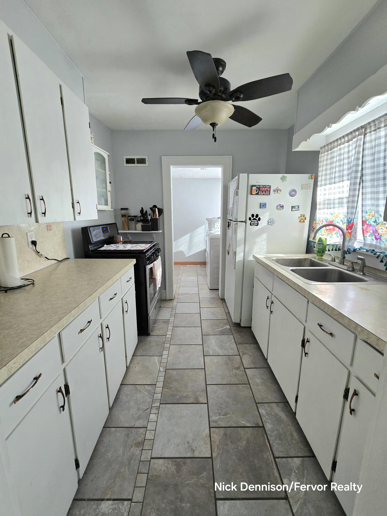 520 Pearl Street Belding, MI 48809 - Photo 3 of 15 1000019615