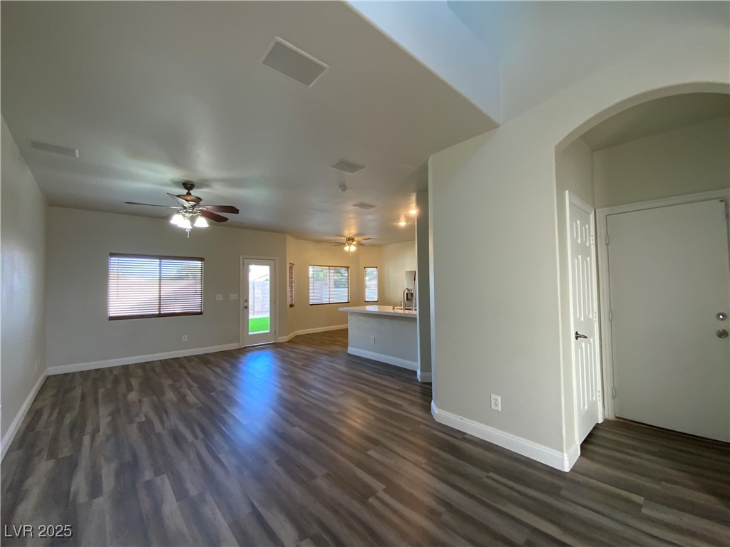 9308 Lakefront Color Street Las Vegas, NV 89178 - Photo 5 of 30