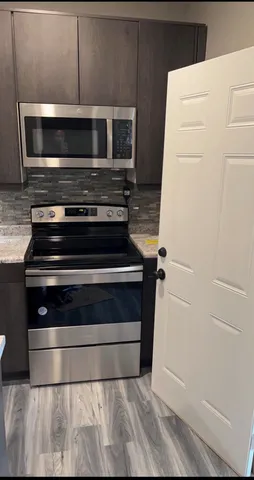 $289,900 | 1322 South Broadway, Green Bay, WI 54304