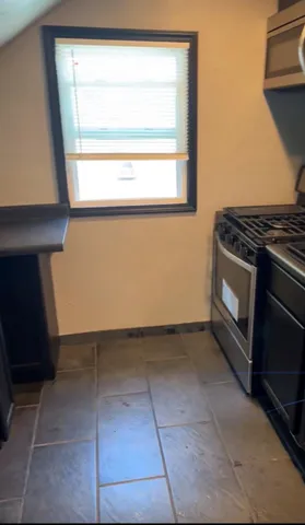 $289,900 | 1322 South Broadway, Green Bay, WI 54304