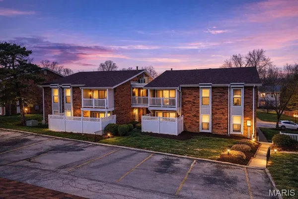 $169,900 | 530 Nirk Avenue, Unit F, St. Louis, MO 63122