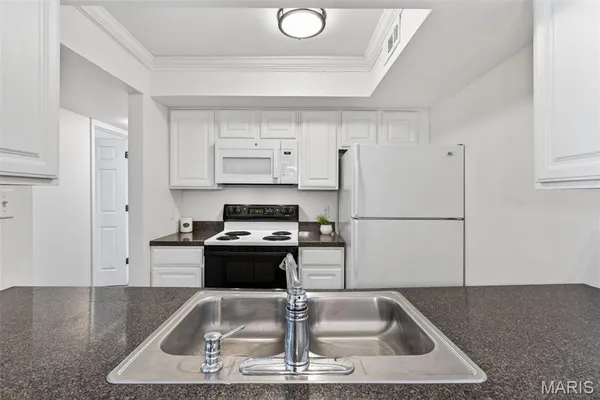 $169,900 | 530 Nirk Avenue, Unit F, St. Louis, MO 63122