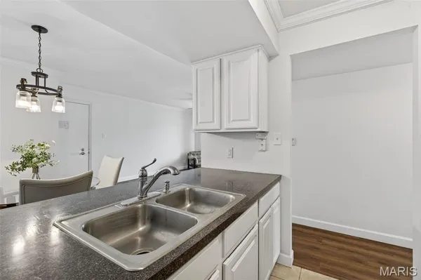 $169,900 | 530 Nirk Avenue, Unit F, St. Louis, MO 63122