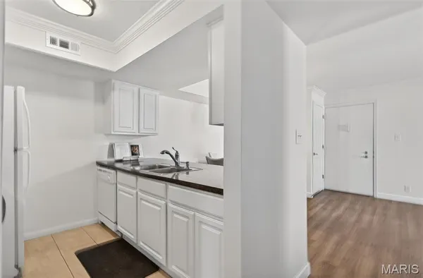 $169,900 | 530 Nirk Avenue, Unit F, St. Louis, MO 63122