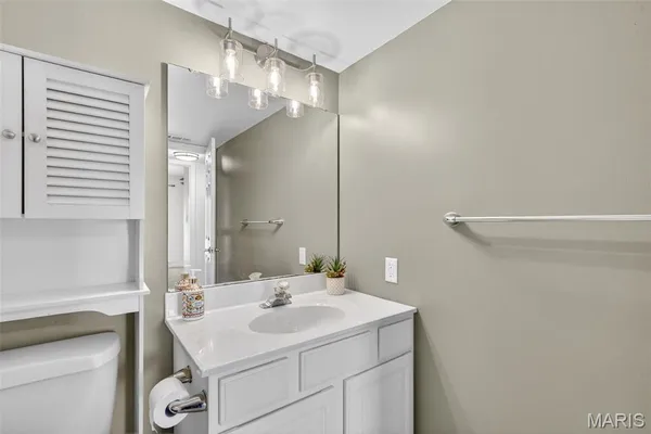 $169,900 | 530 Nirk Avenue, Unit F, St. Louis, MO 63122