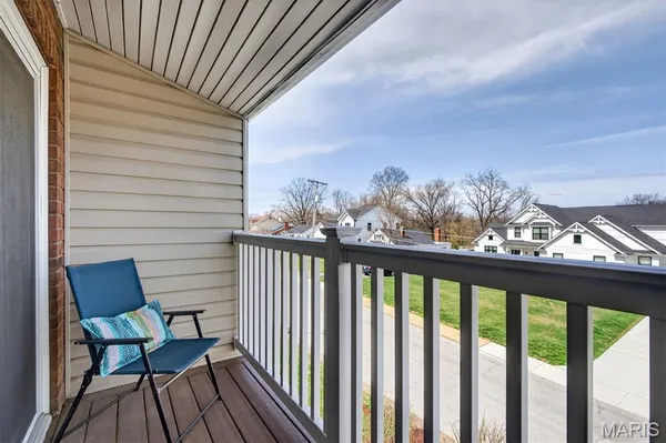 $169,900 | 530 Nirk Avenue, Unit F, St. Louis, MO 63122