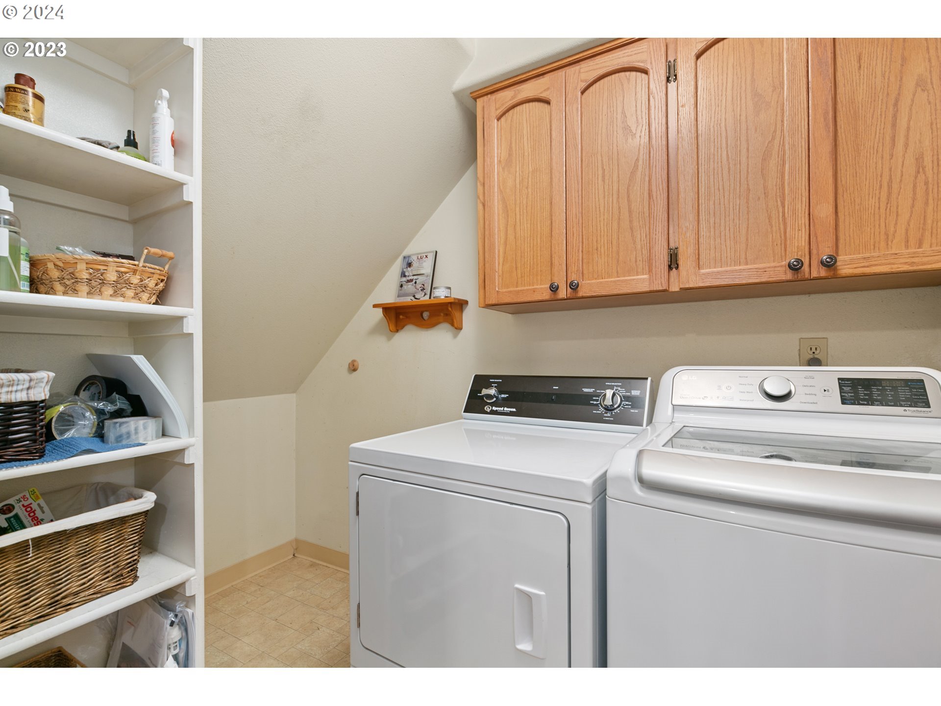 18616 Northwest 47th Avenue Ridgefield, WA 98642 - Photo 29 of 47 Laundry