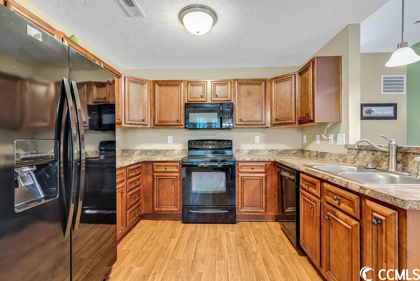 512 Easter Court Myrtle Beach, SC 29588 - Photo 4 of 33 Gallery Image 4