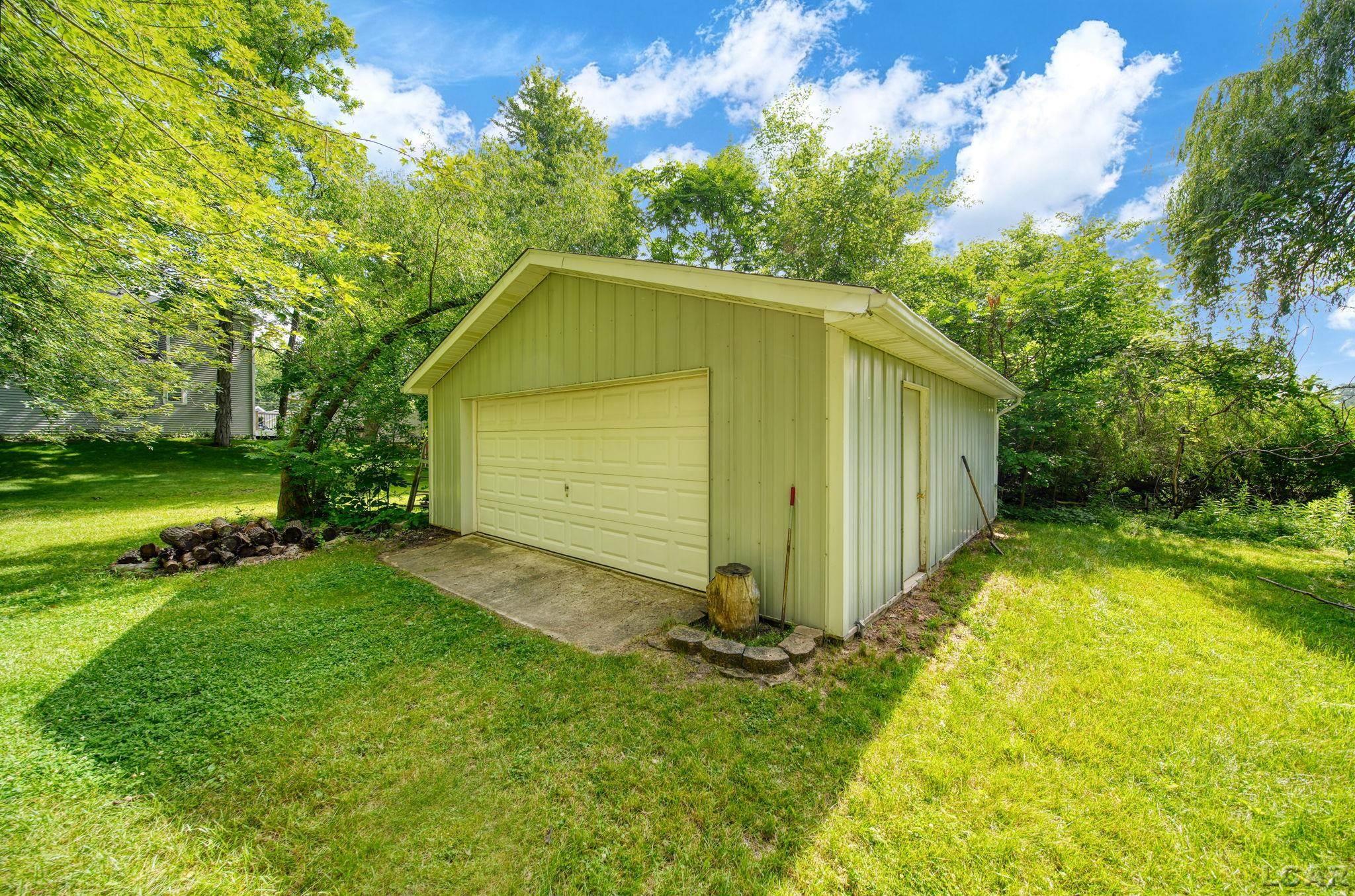 295 Ridgeway Drive Brooklyn, MI 49230 - Photo 35 of 49