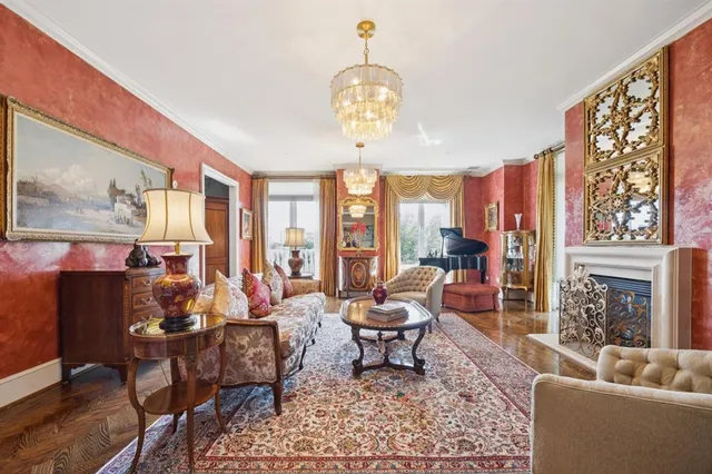 $1,995,000 | 3505 Turtle Creek Boulevard, Unit 3B, Dallas, TX 75219