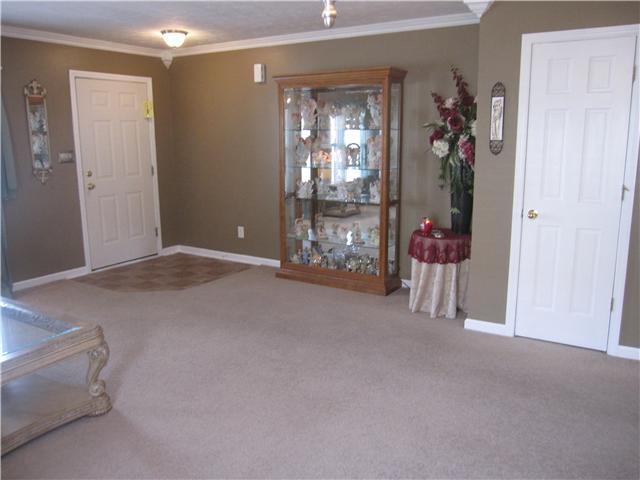 1026 Pine Ridge Way Brownsburg, IN 46112 - Photo 6 of 17 Gallery Image 6