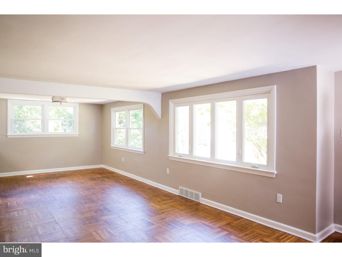 334 St James Road West Chester, PA 19380 - Photo 3 of 24 Living Room