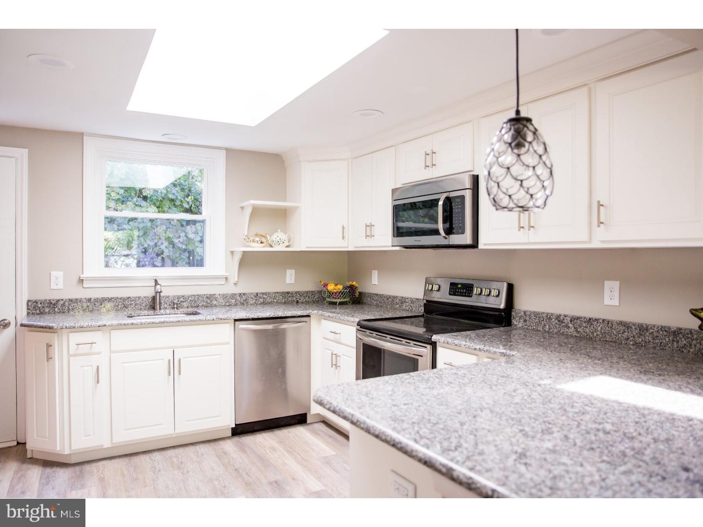 334 St James Road West Chester, PA 19380 - Photo 6 of 24 Kitchen