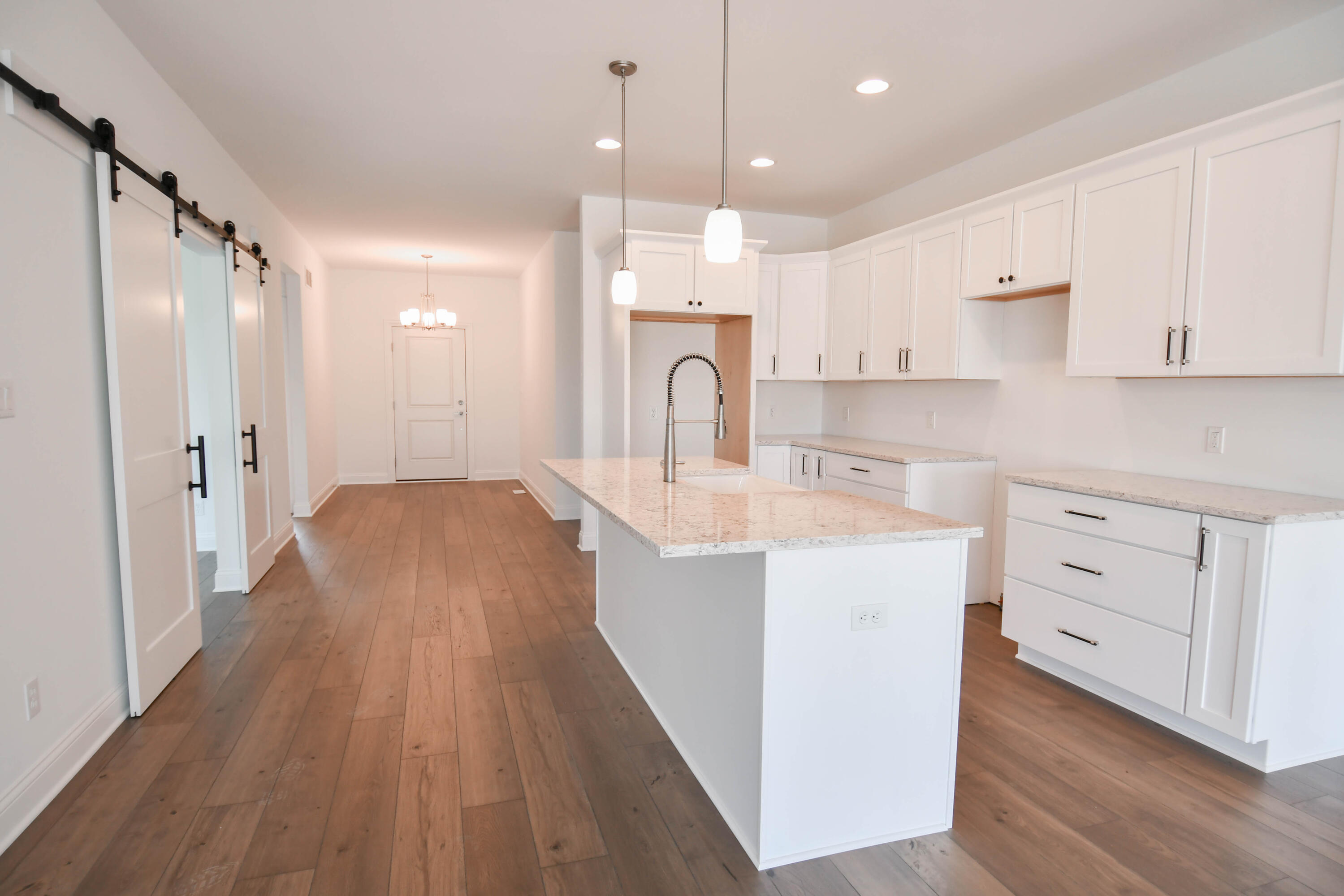 1664 Forest Ridge Drive Valparaiso, IN 46385 - Photo 11 of 23 2999x2000