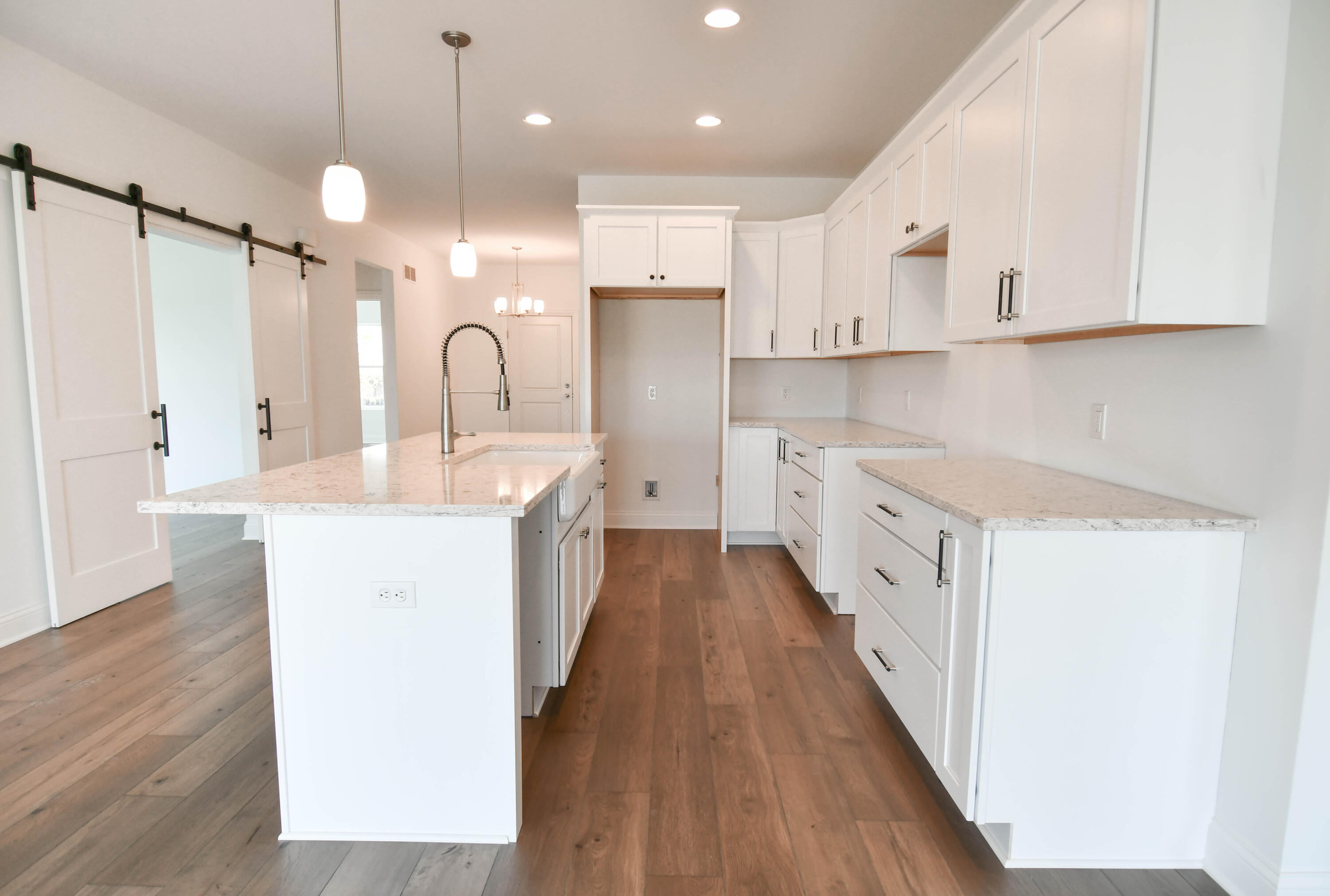 1664 Forest Ridge Drive Valparaiso, IN 46385 - Photo 12 of 23 3000x2022